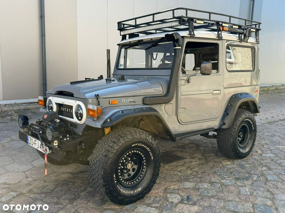 Toyota FJ - 1