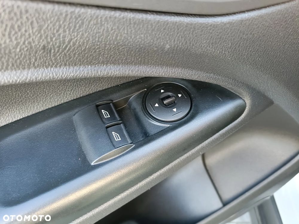 Ford Transit Connect - 12