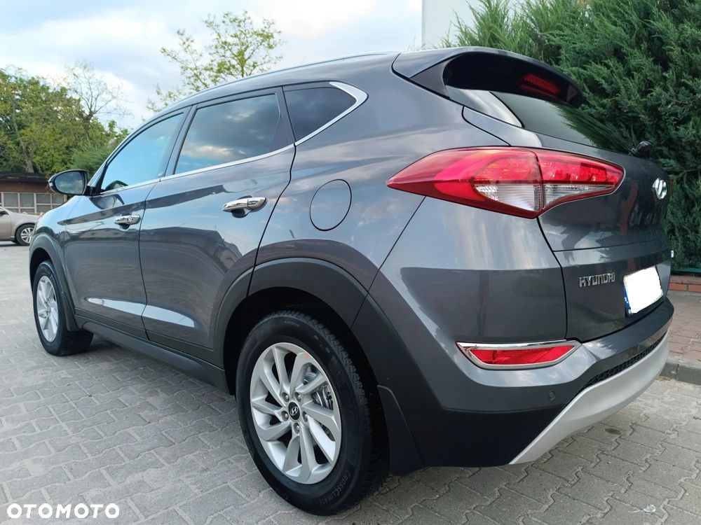 Hyundai Tucson 1.6 GDI BlueDrive Style 2WD - 21