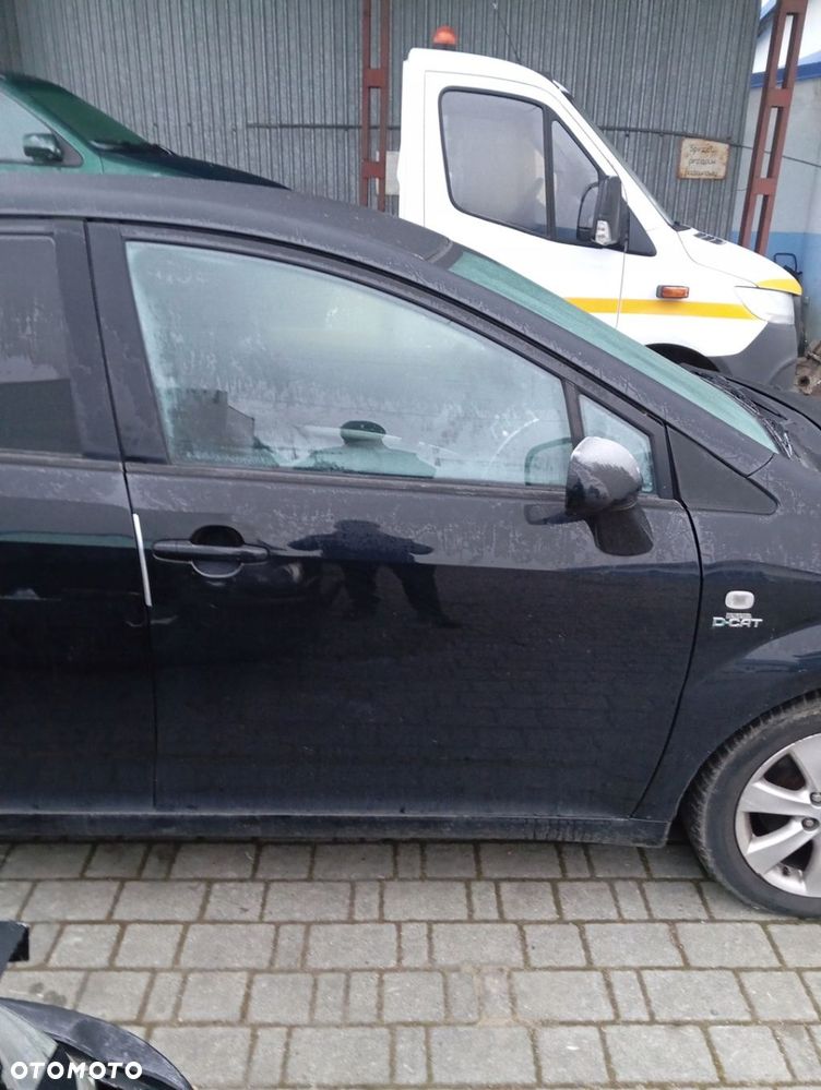 TOYOTA COROLLA VERSO II DRZWI PRAWE PRZEDNIE PRZÓD GOŁE 209 - 1
