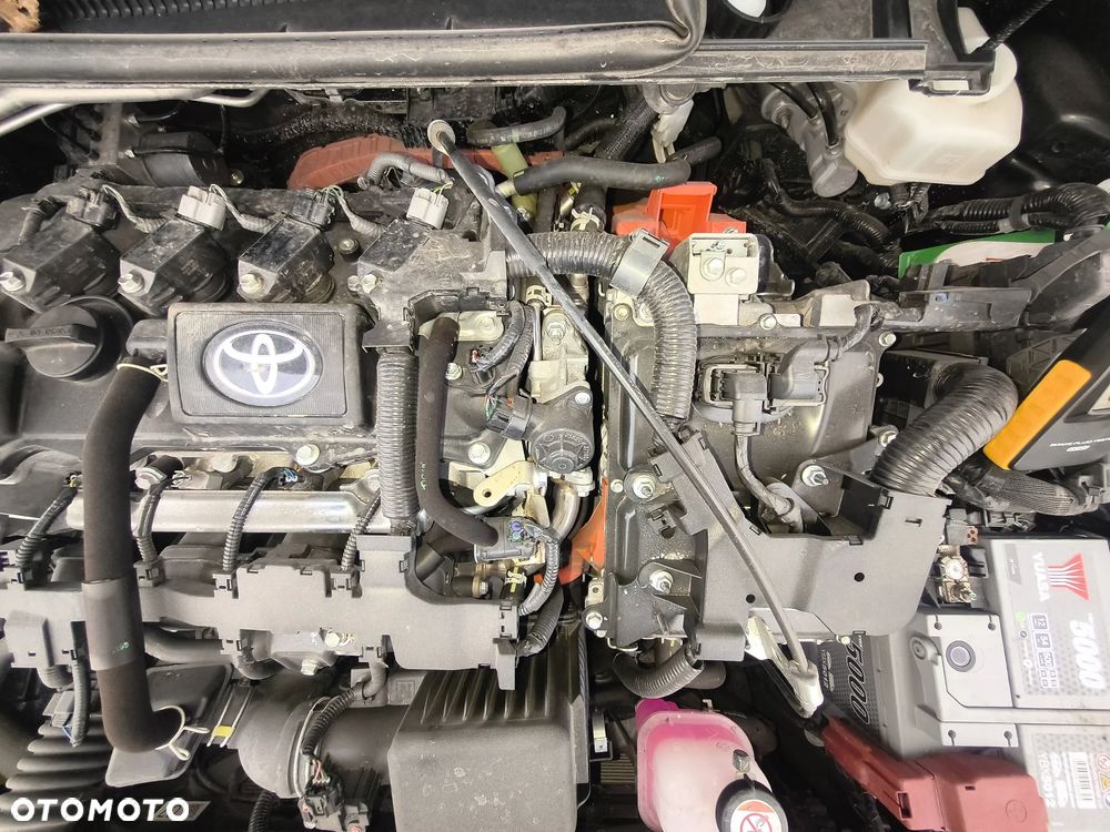 Toyota Corolla 1.8 Hybrid Comfort - 22