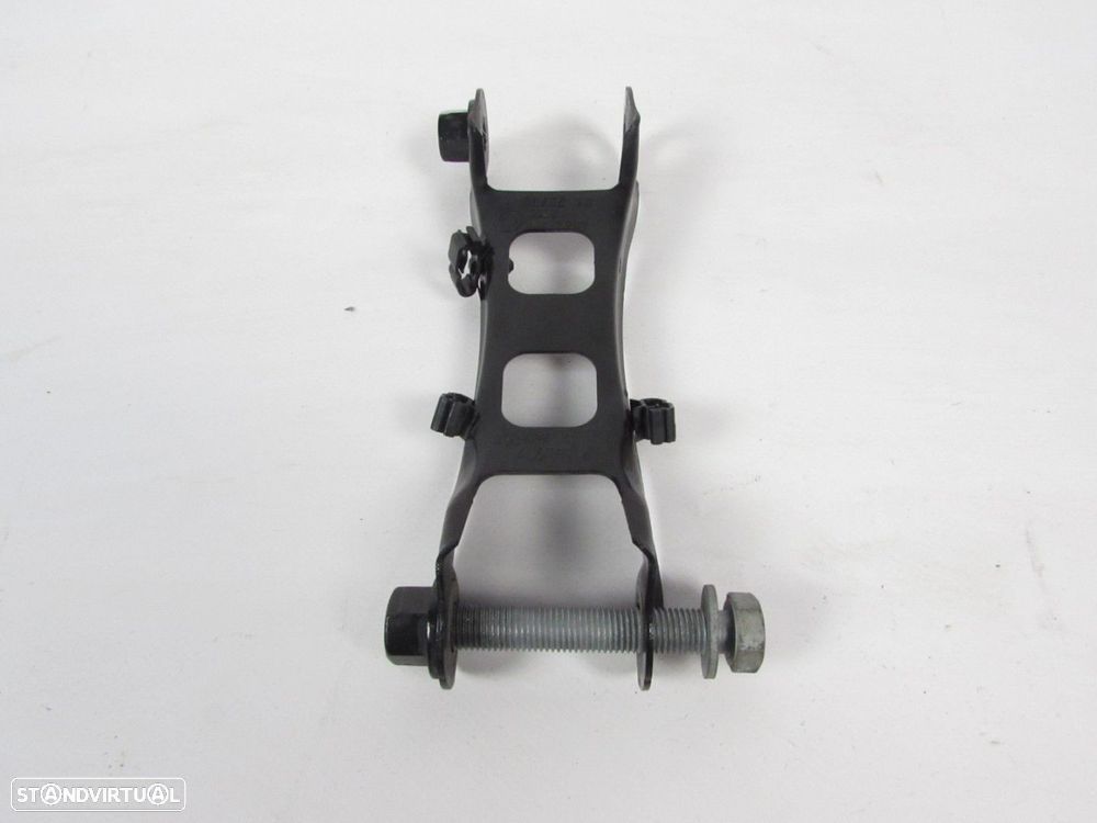 Braço Trás Seminovo/ Original BMW i3 (I01) 33306867882 - 1