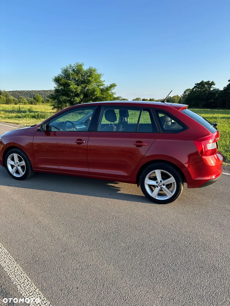 Skoda RAPID 1.2 TSI Ambition - 17