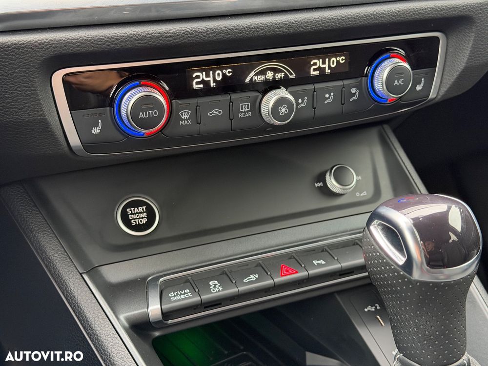 Audi Q3 - 18