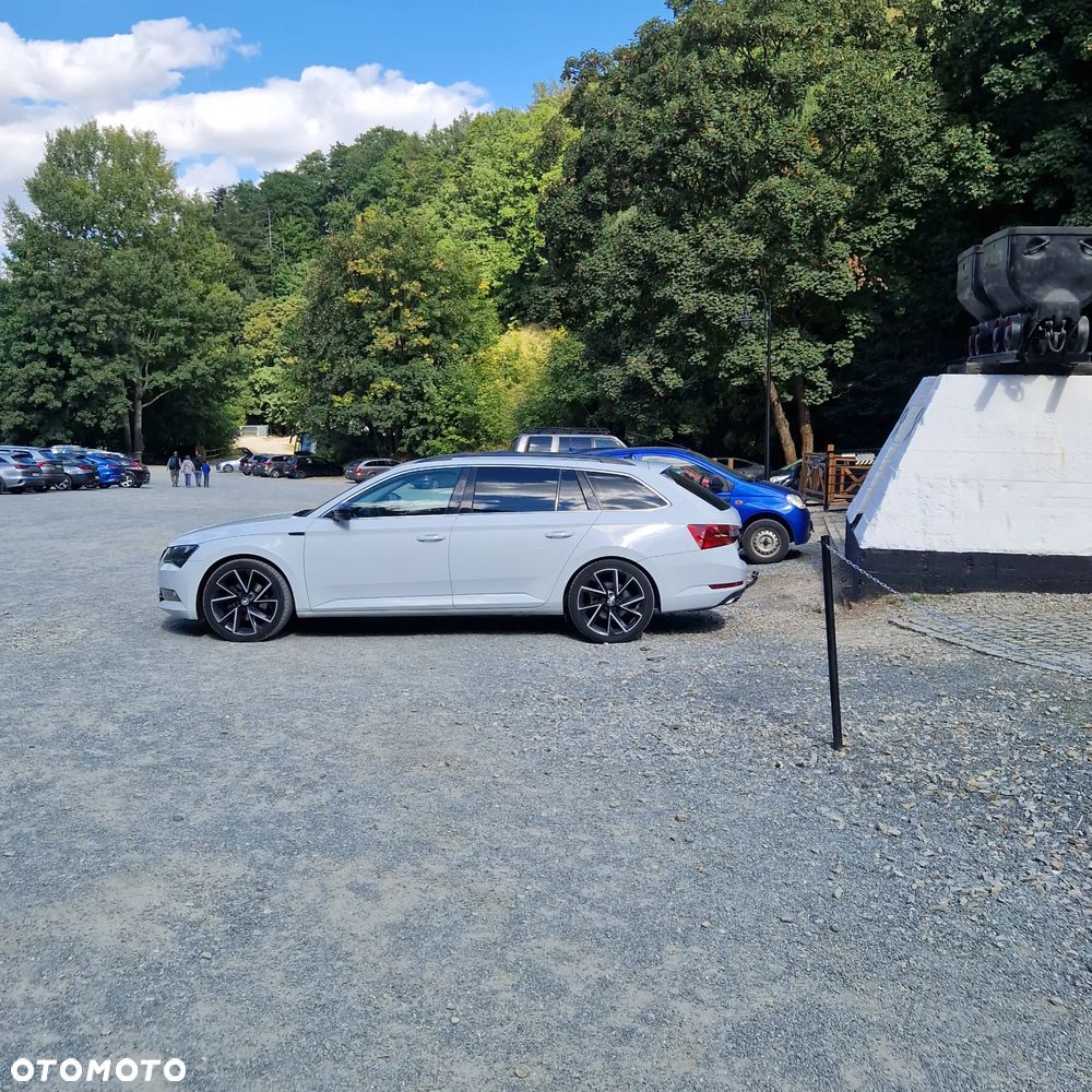 Skoda Superb 2.0 TDI Ambition DSG - 6
