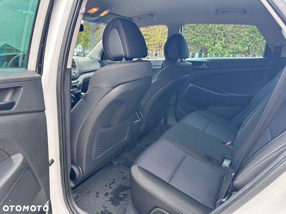 Hyundai Tucson 1.6 GDI BlueDrive Design 2WD - 18