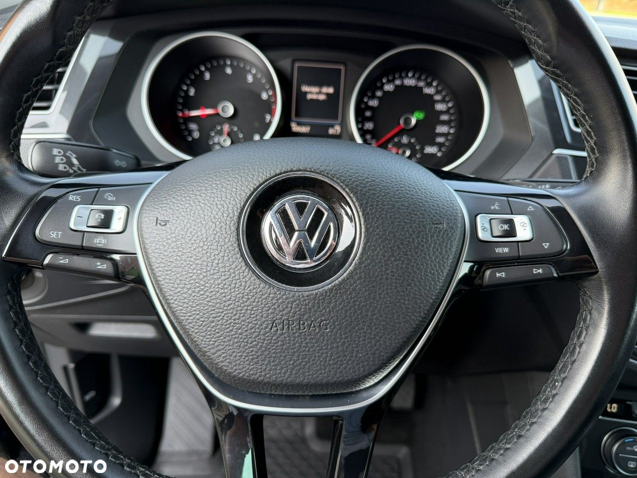 Volkswagen Tiguan - 21