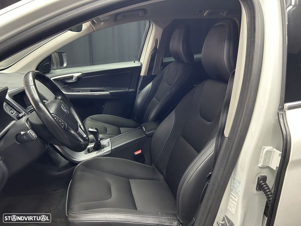 Volvo XC 60 2.0 D4 Inscription - 9