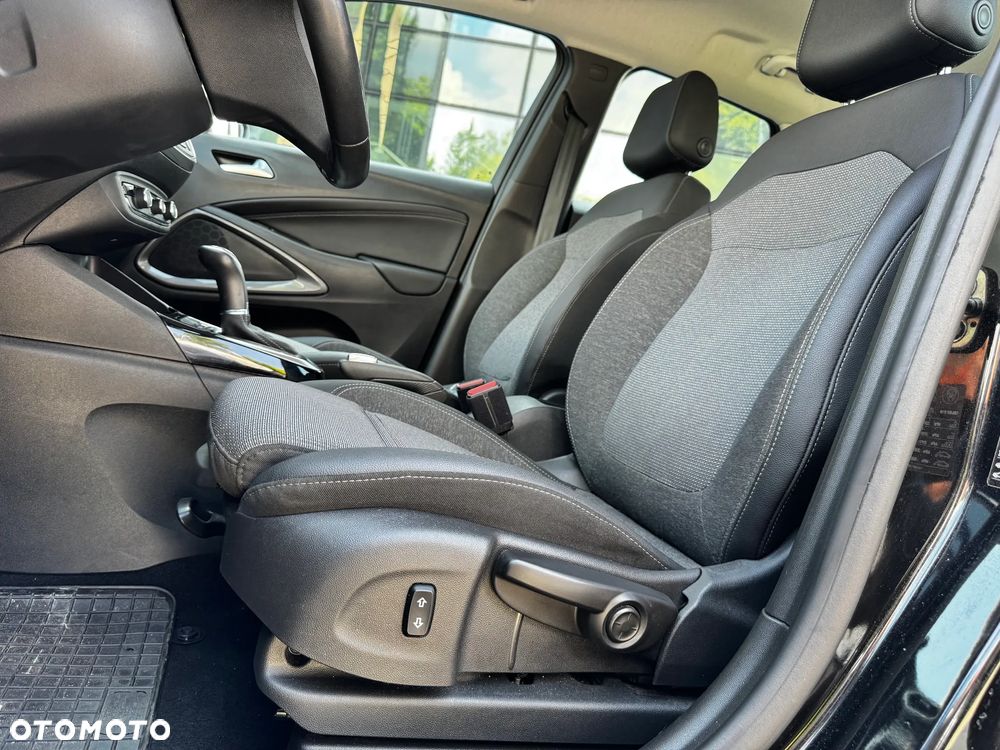 Opel Crossland X - 15