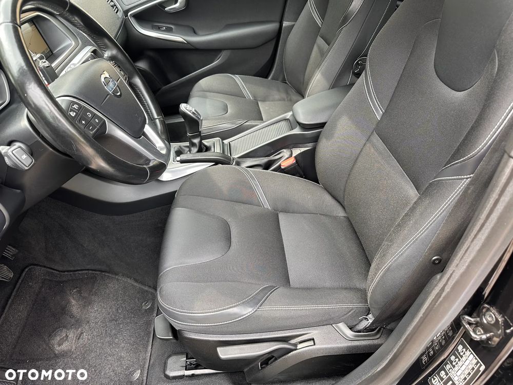 Volvo V40 D2 Summum - 29