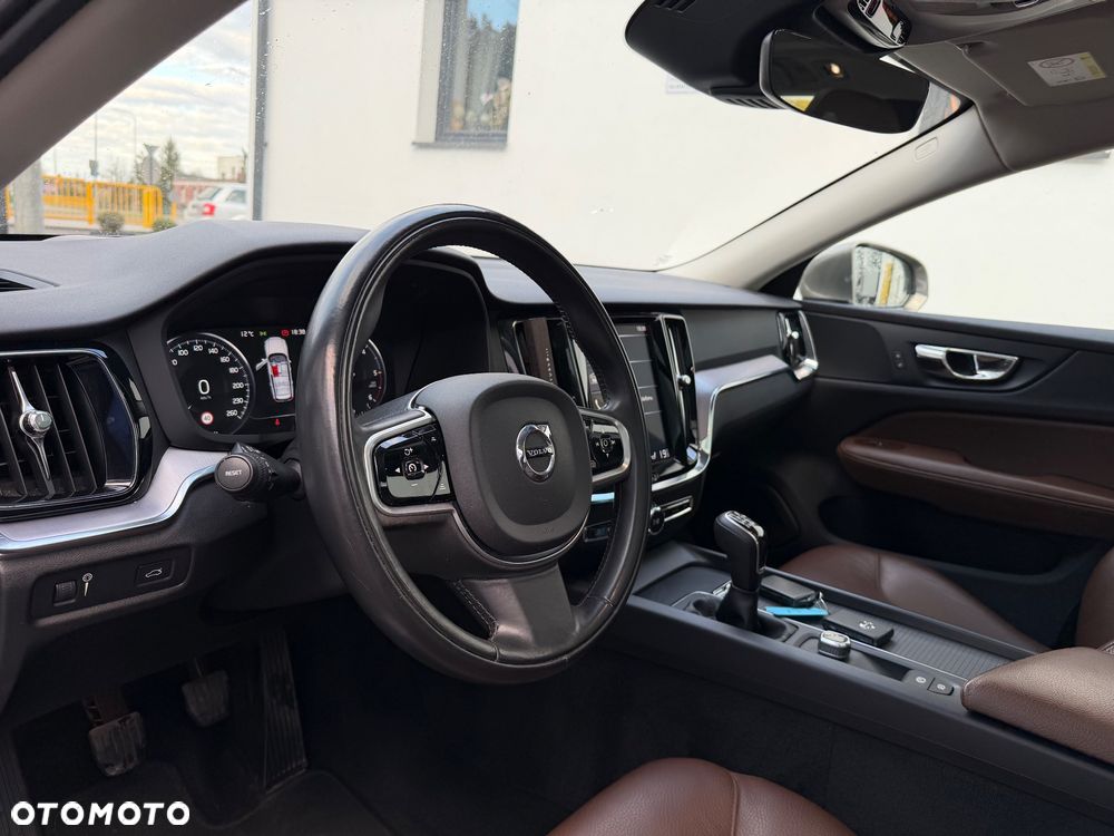 Volvo V60 D3 Summum - 10