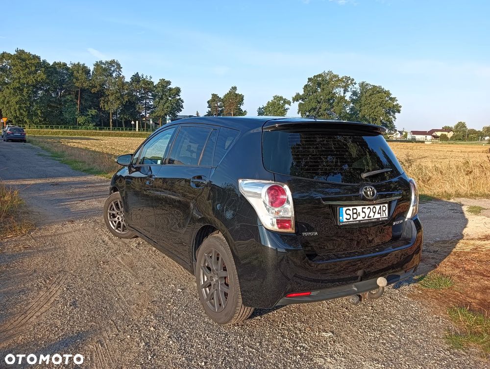 Toyota Verso 1.6 D-4D Active 7os - 9