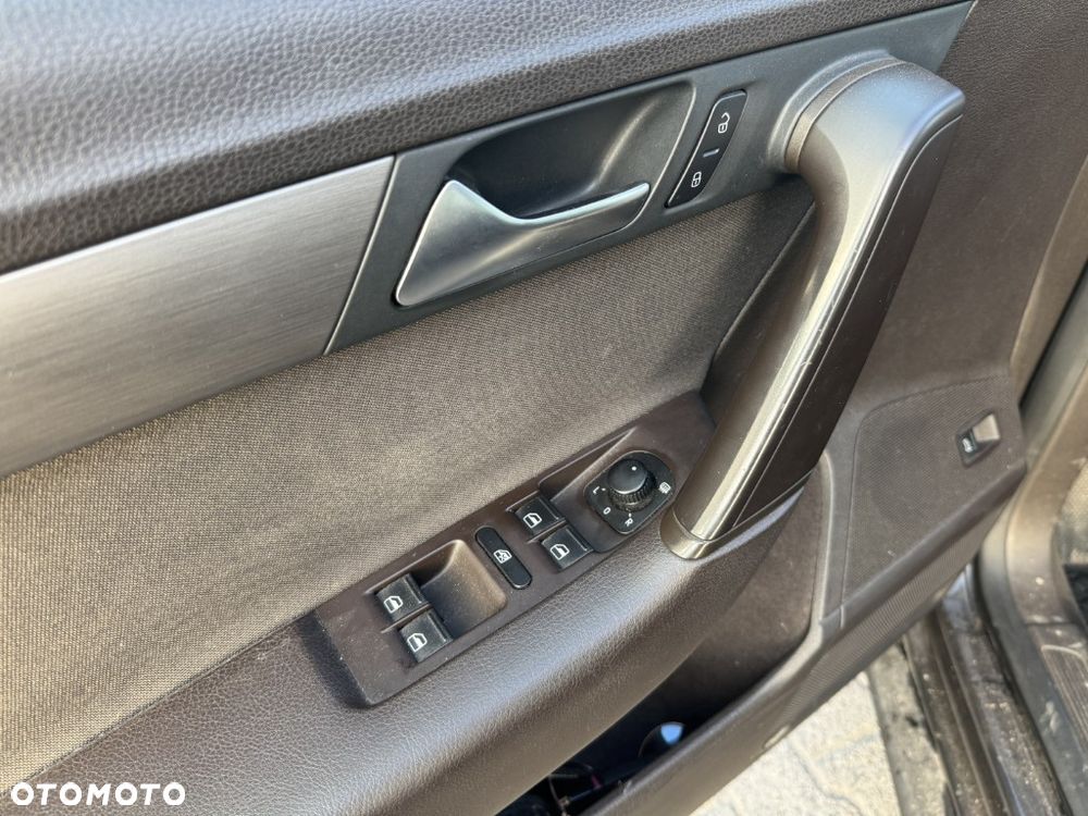 Volkswagen Passat 2.0 TDI Comfortline - 15