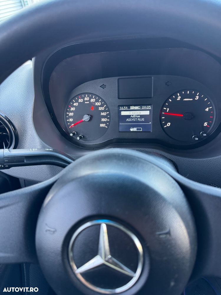 Mercedes-Benz Sprinter - 26