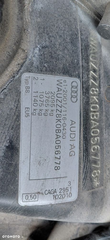 Audi A4 Avant 2.0 TDI - 29