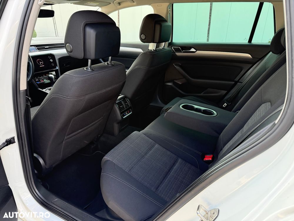 Volkswagen Passat 2.0 TDI SCR DSG Business - 11