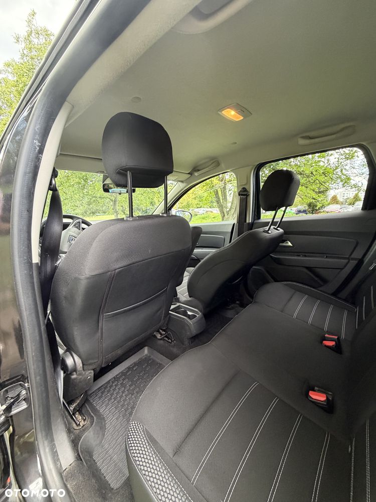 Dacia Duster 1.6 SCe Laureate S&S - 22