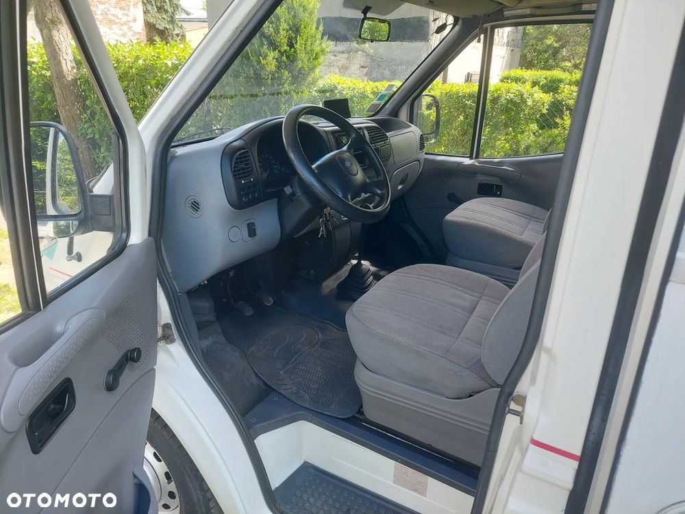 Ford Transit - 6