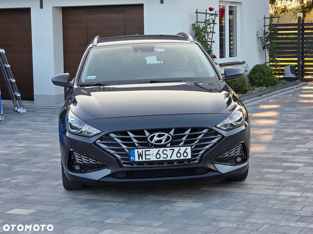 Hyundai i30 1.5 DPI Classic + - 8