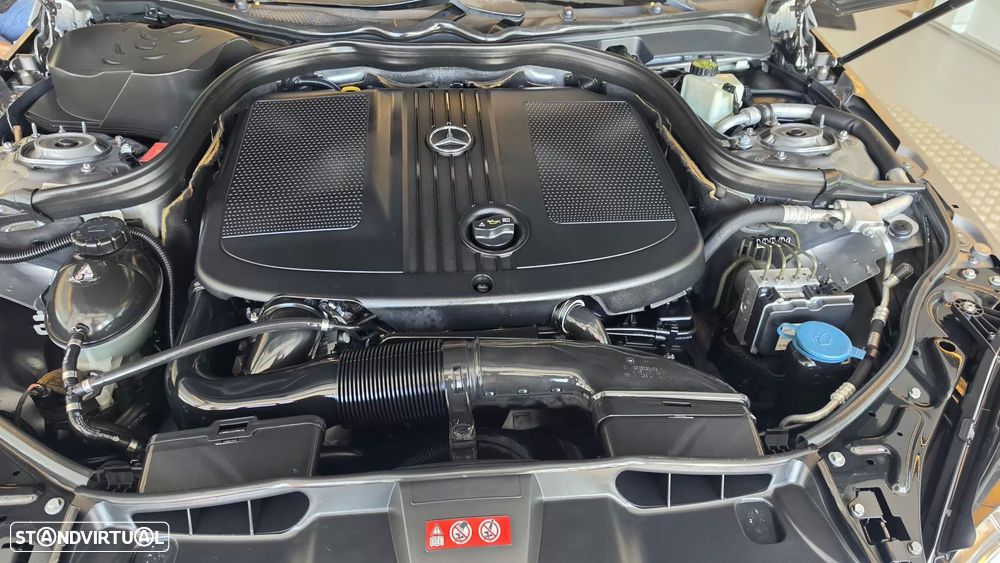 Mercedes-Benz E 250 CDi Avantgarde BlueEfficiency Auto. - 28