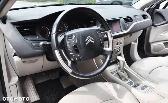 Citroën C5 2.7 HDi V6 Exclusive - 5
