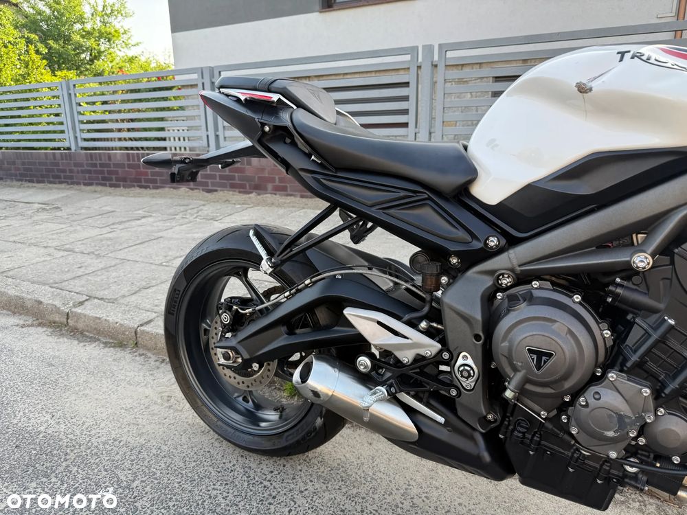 Triumph Street Triple - 31