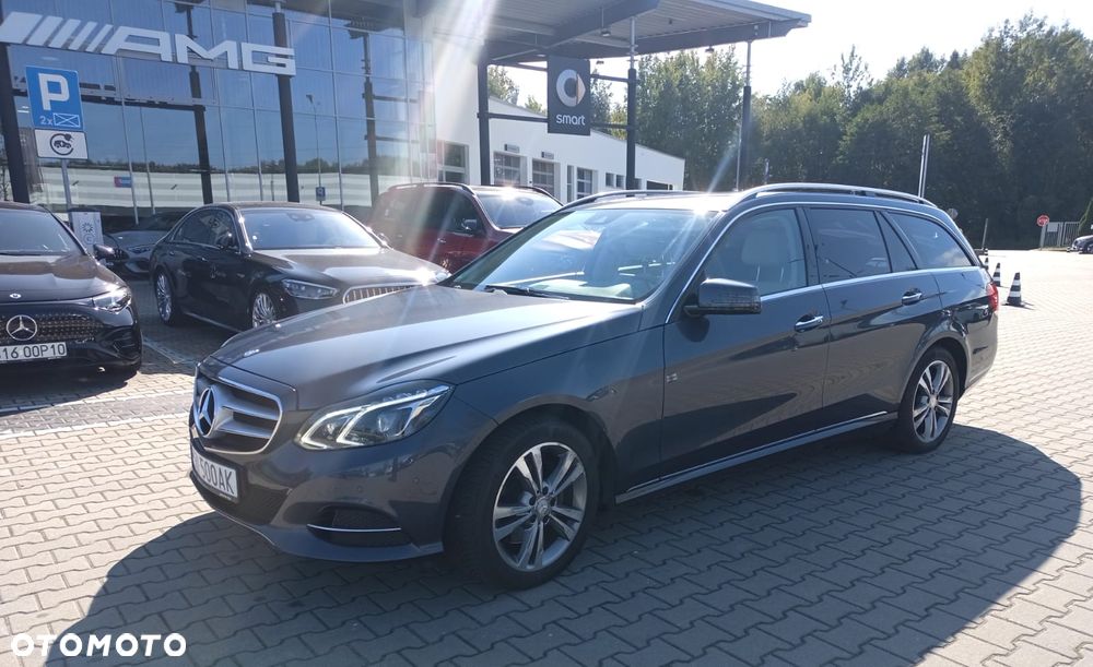 Mercedes-Benz Klasa E 300 BlueTEC 7G-TRONIC - 2