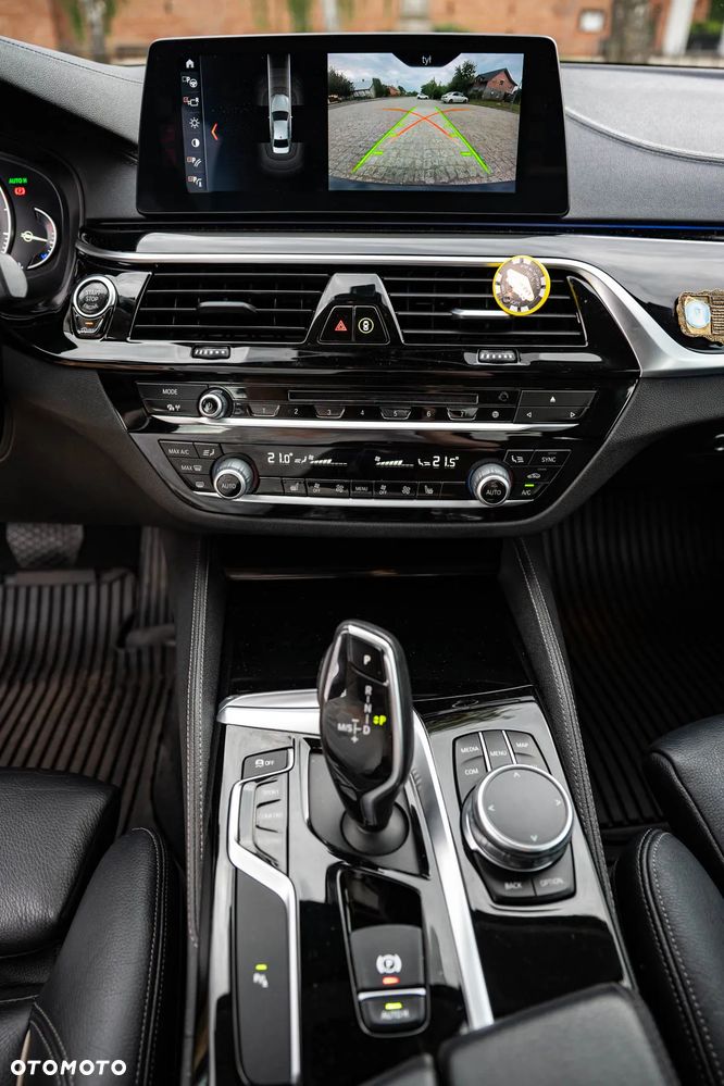 BMW Seria 5 520d Luxury Line - 17
