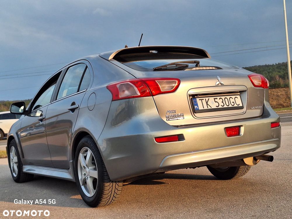 Mitsubishi Lancer 1.6 - 6
