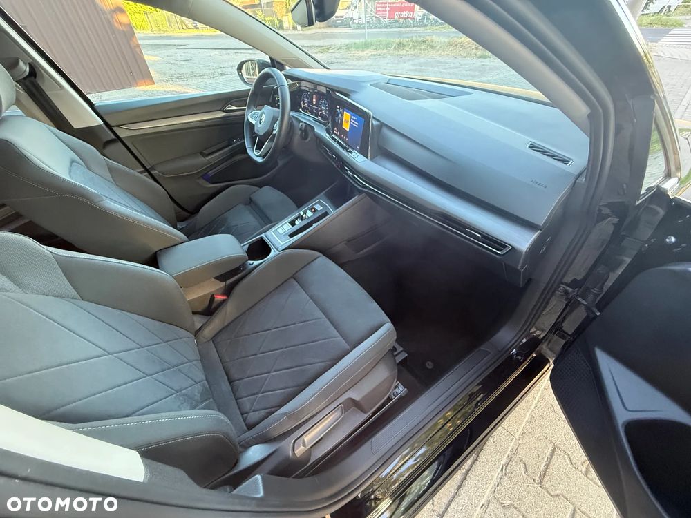 Volkswagen Golf 1.5 eTSI EVO Style DSG - 23
