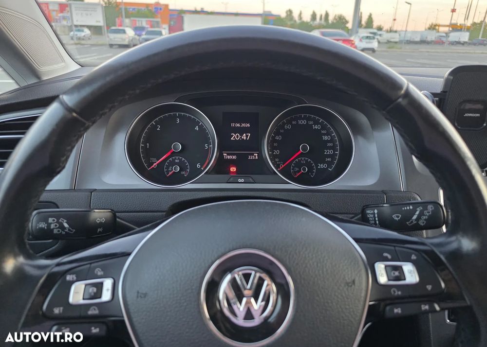 VOLKSWAGEN Golf 2015 — imagine 9