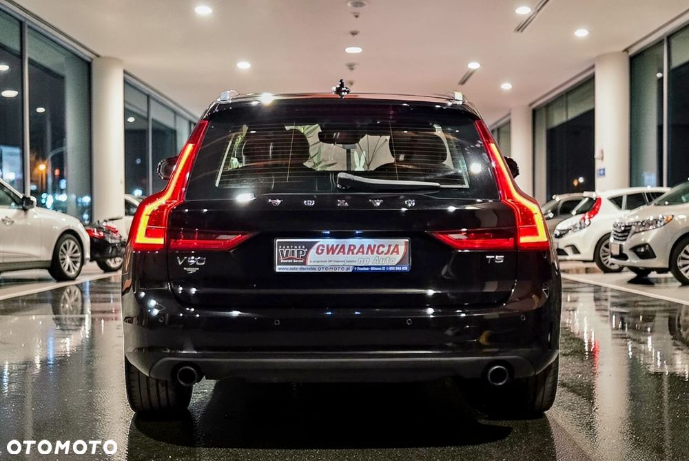 Volvo V90 T5 Momentum - 21
