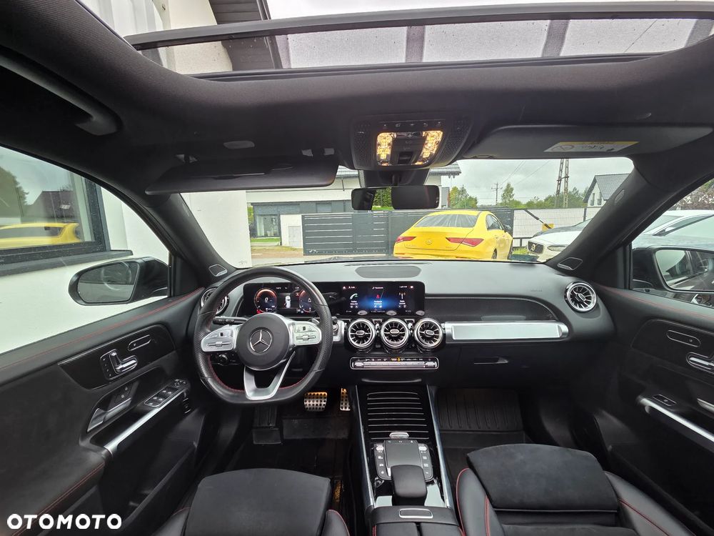 Mercedes-Benz GLB 250 4-Matic AMG Line 8G-DCT - 28