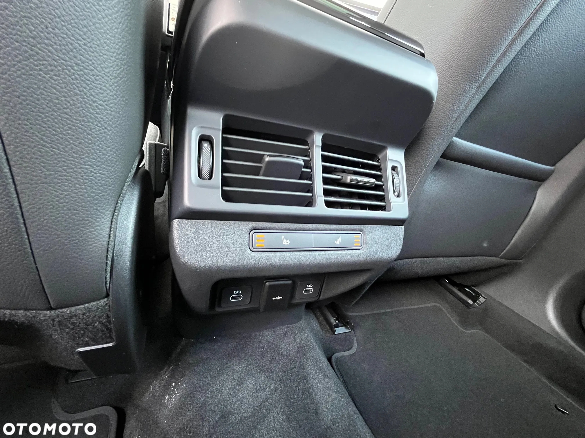 Land Rover Range Rover Evoque - 16