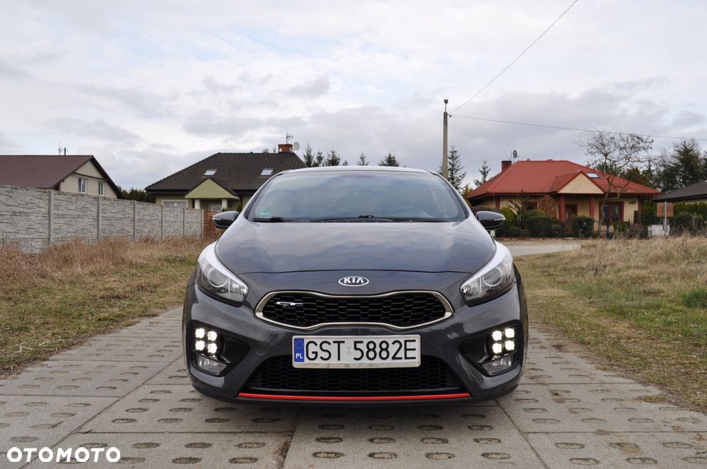 Kia Ceed 1.6 T-GDI GT-Track - 13