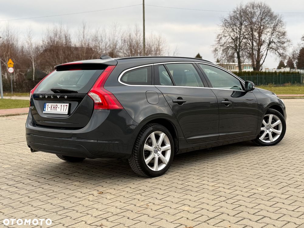 Volvo V60 D2 Momentum - 3