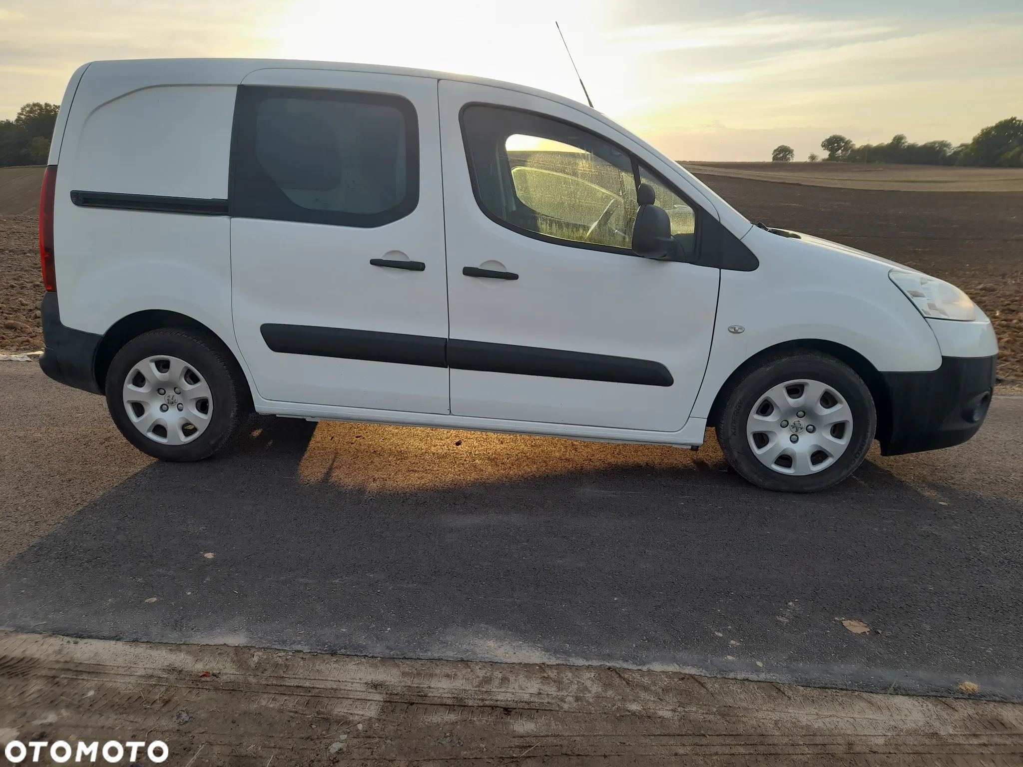 Peugeot Partner - 17