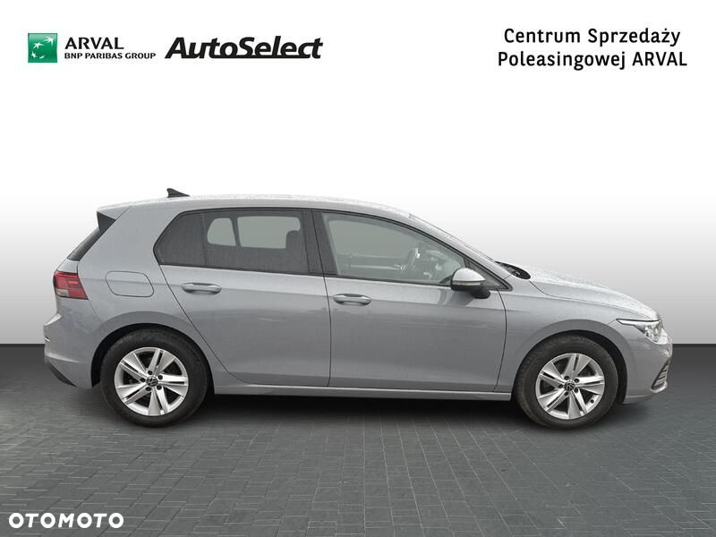Volkswagen Golf - 8