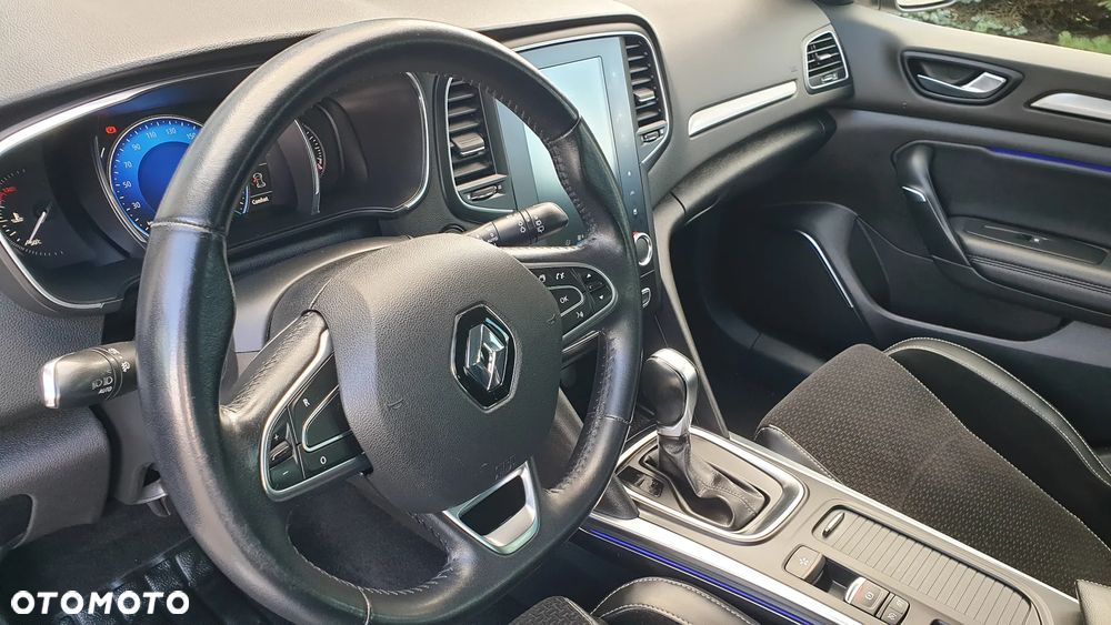 Renault Megane ENERGY TCe 130 EDC BOSE EDITION - 21
