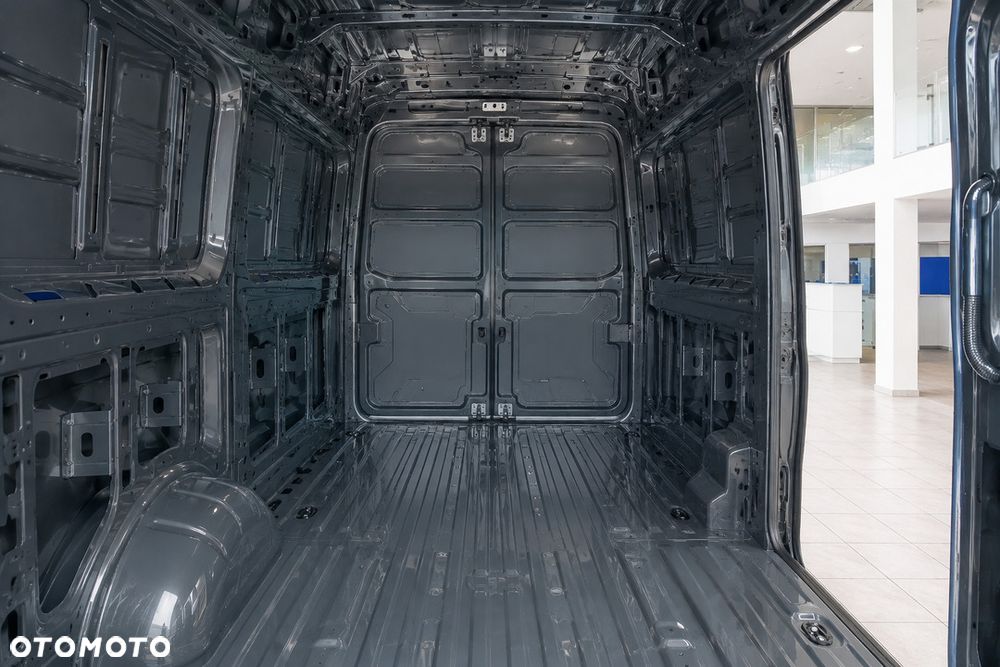 Volkswagen Crafter Furgon - 13