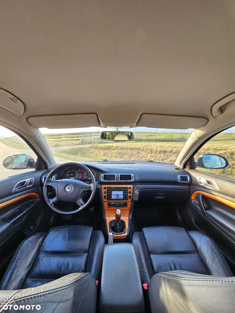 Skoda Superb 2.0 TDI DPF Elegance - 7