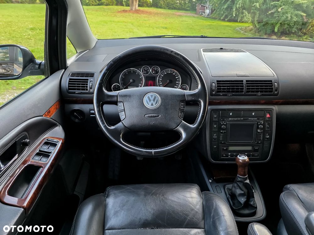 Volkswagen Sharan 2.8 V6 Highline - 11