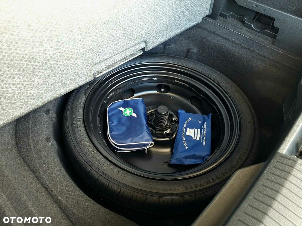 Volkswagen Golf Variant 1.5 eTSI mHEV R-Line Plus DSG - 31