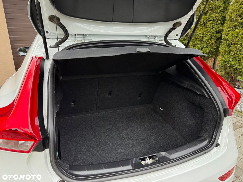 Volvo V40 D2 RDesign - 28