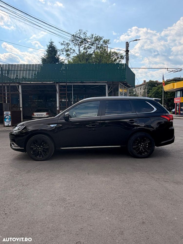 Mitsubishi Outlander PHEV 2.4 L 4X4 Instyle+ - 4