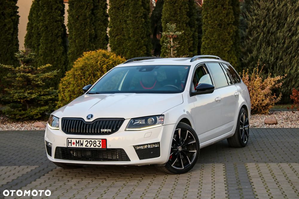 Skoda Octavia 2.0 TDI DSG RS - 2