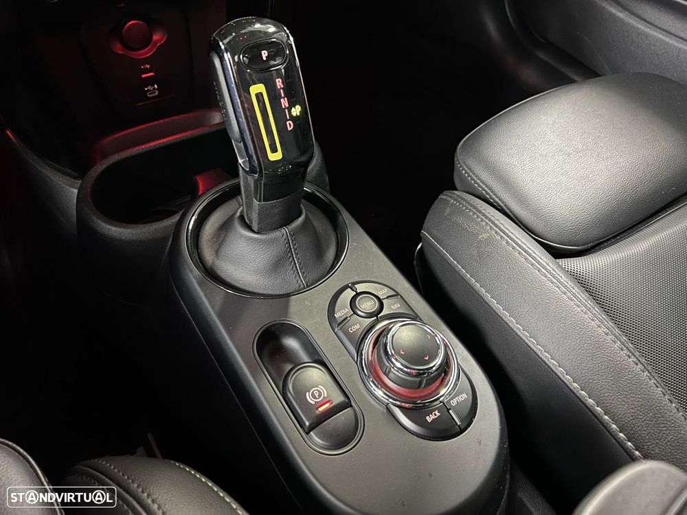MINI 3 Portas Cooper SE - 18