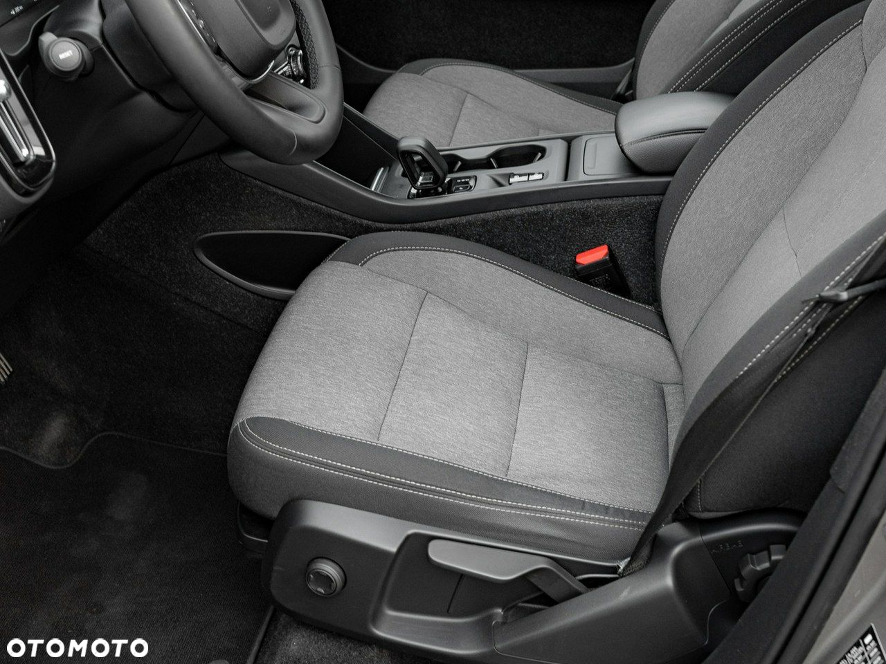 Volvo XC 40 T3 Momentum Pro - 14