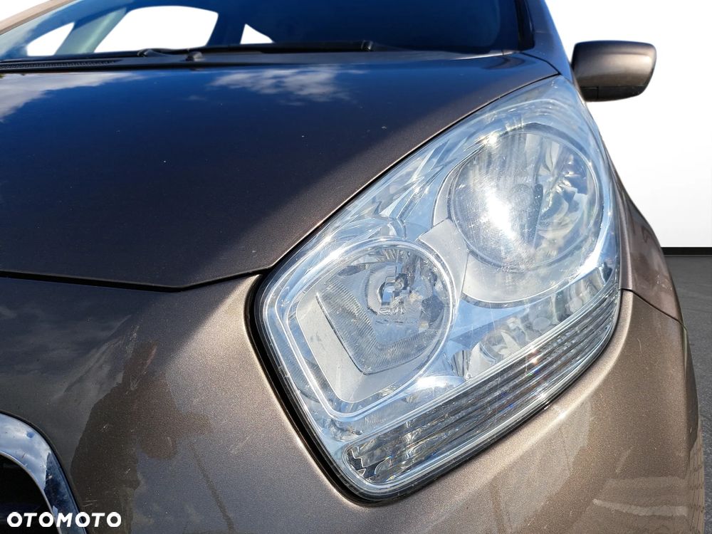 Kia Venga 1.4 M - 10
