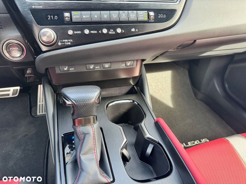 Lexus ES 300h F Sport Edition - 14